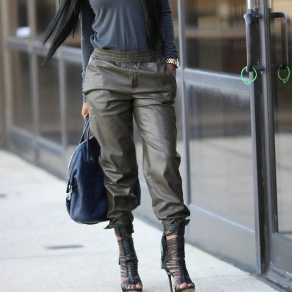 Stop Chasing Joggers-Olive - Picture 2 of 6